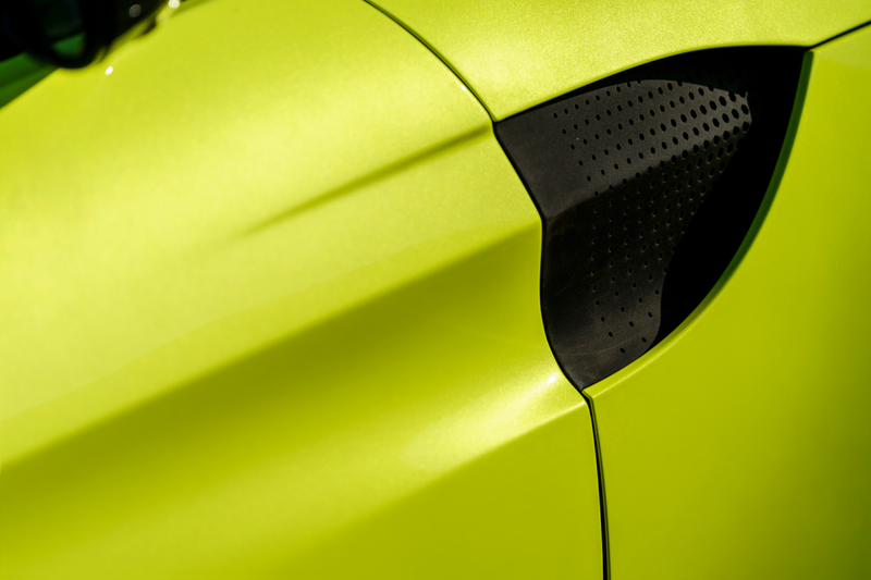 Illustration for article titled The 2019 Aston Martin Vantage Doesn't Settle For Anything